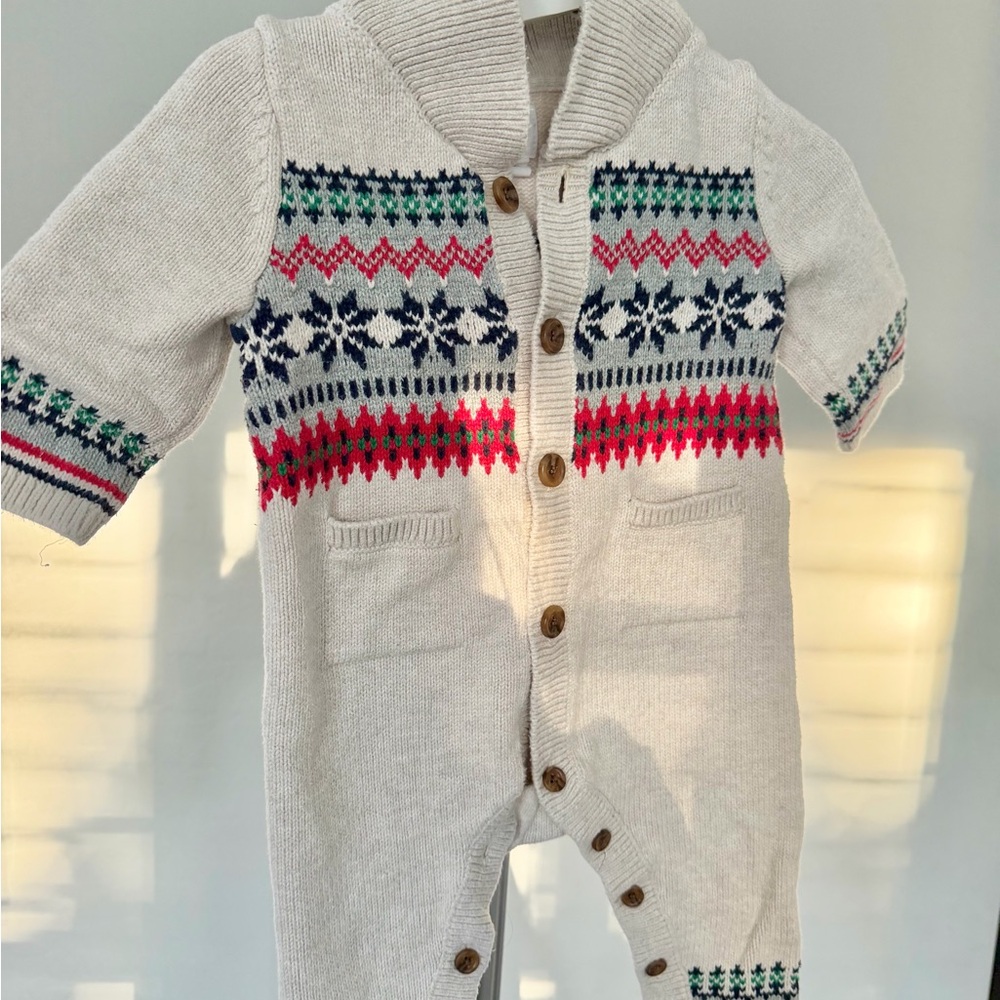 GAP Snowflake Patterned Kids Footie in Cream and Red